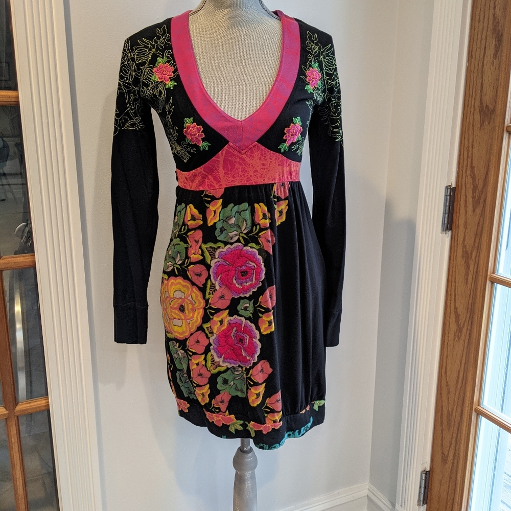 Desiguel Embroidered Dress